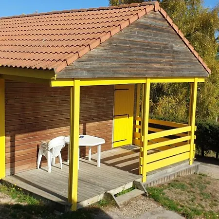 12 Chalet Dahlia Chalé